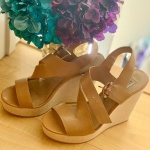 Neutral 3” wedges
